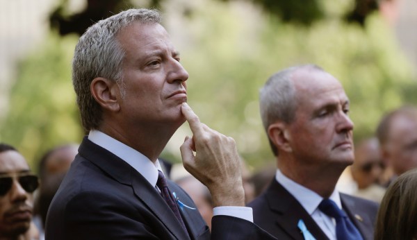 ‘Worst Mayor in NYC’: Giuliani and de Blasio trade punches in online spat about anti-Semitic attacks