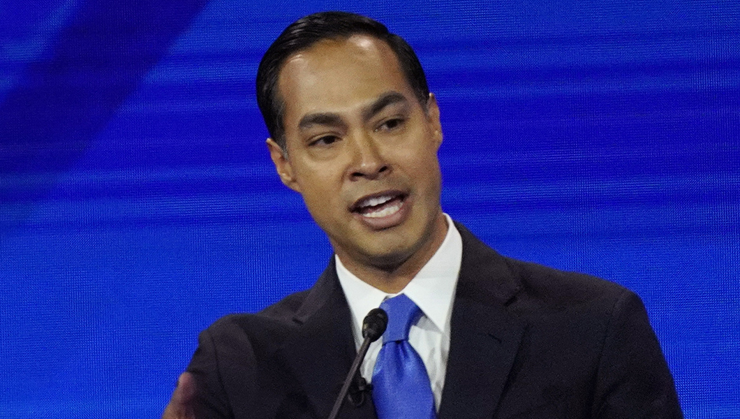 Former Obama adviser slams Julián Castro for ‘ageist’ comment