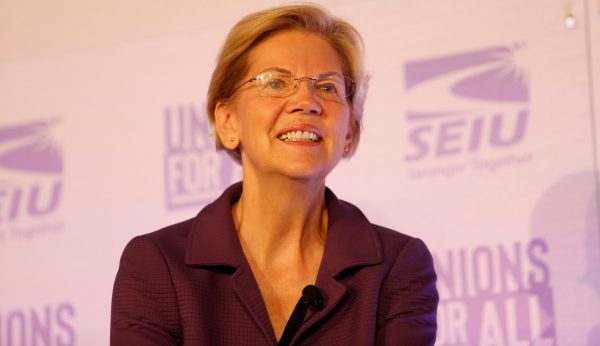 The Washington Post is head-over-heels in love with Elizabeth Warren