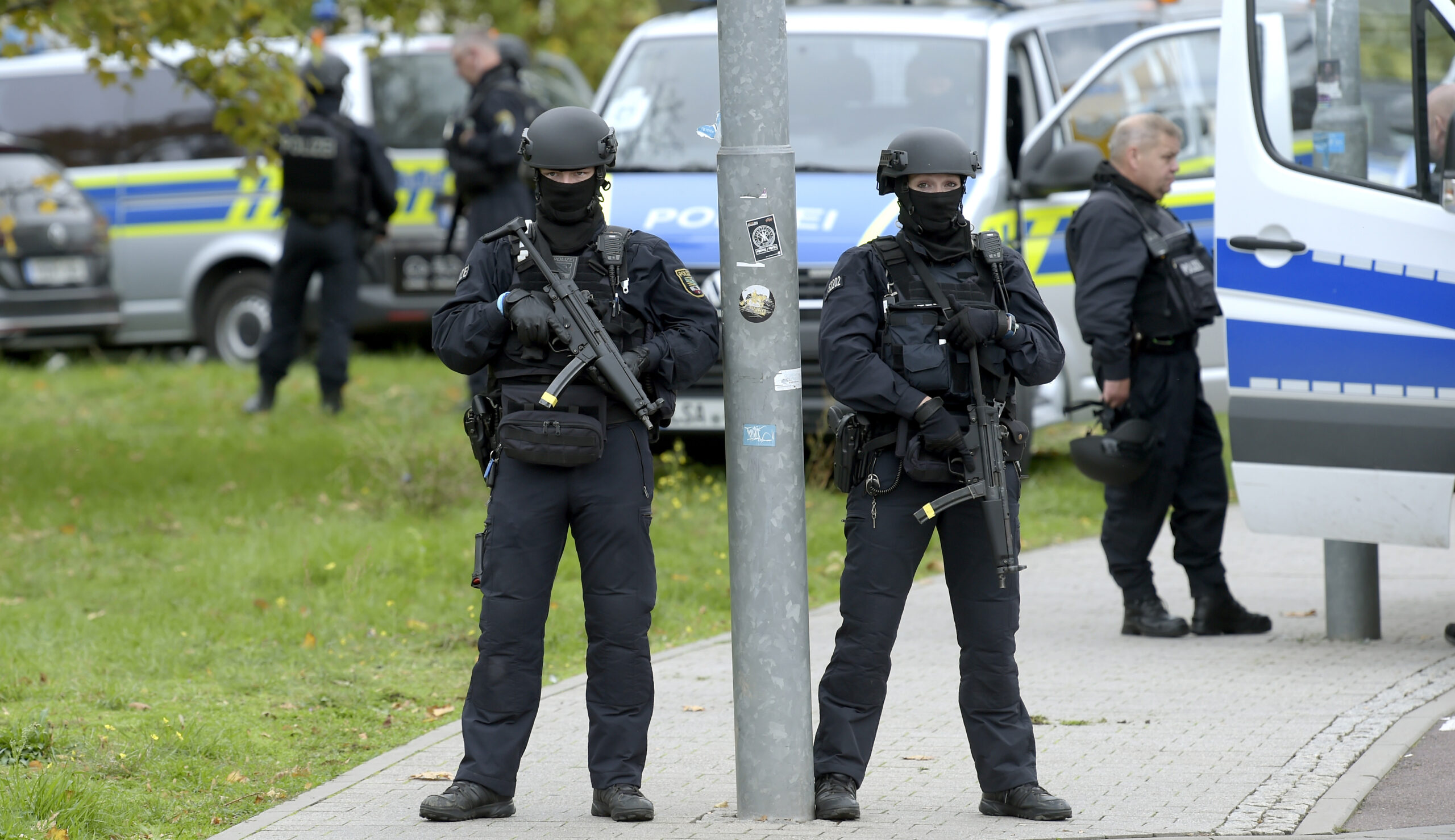 At least 2 dead in shooting near German synagogue