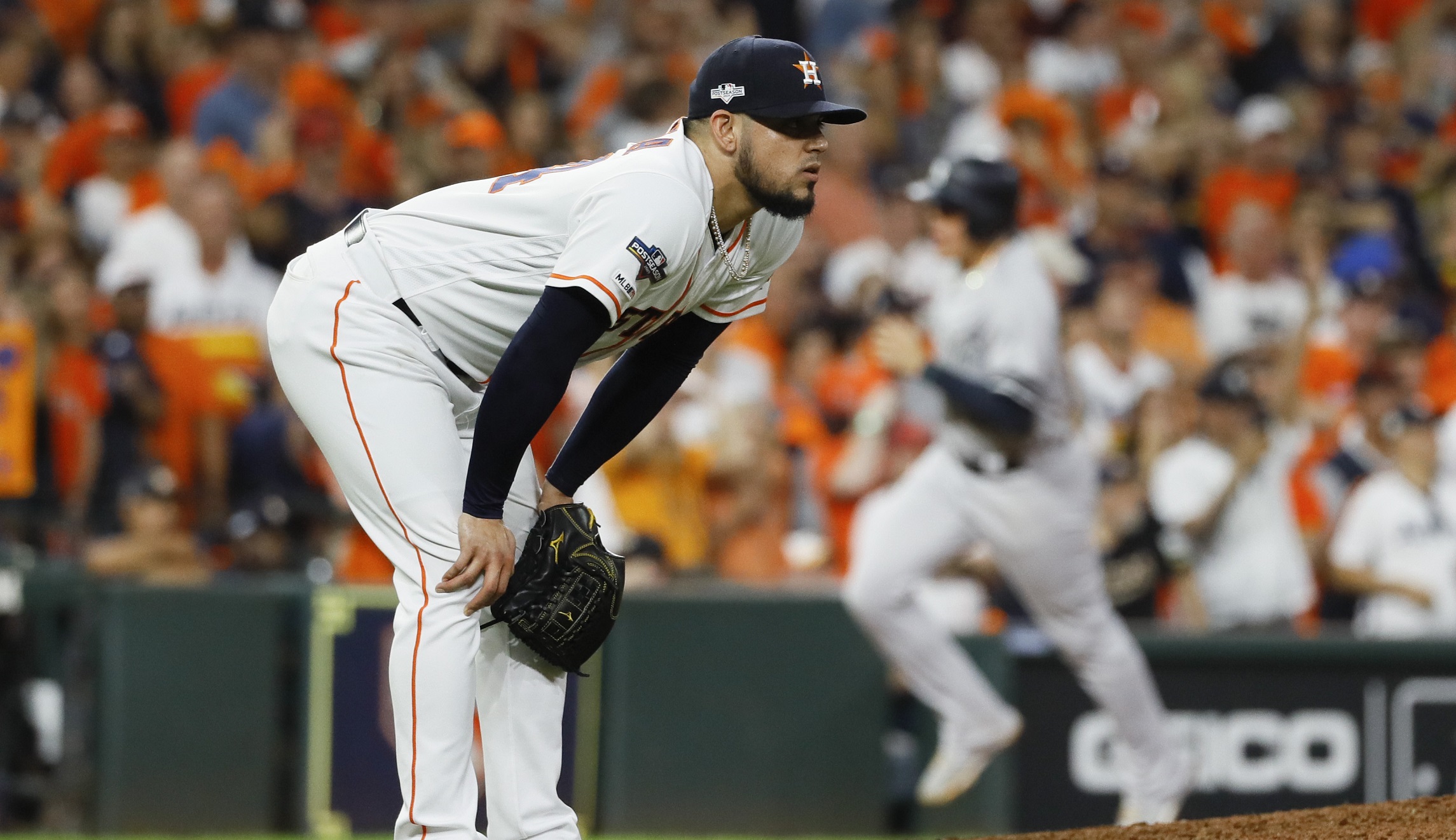 Astros’ firing of Brandon Taubman rings hollow as long as Osuna is on the team