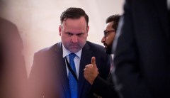 Trump aide blasts Obama photographer for making millions ‘on official duty with government-owned equipment’