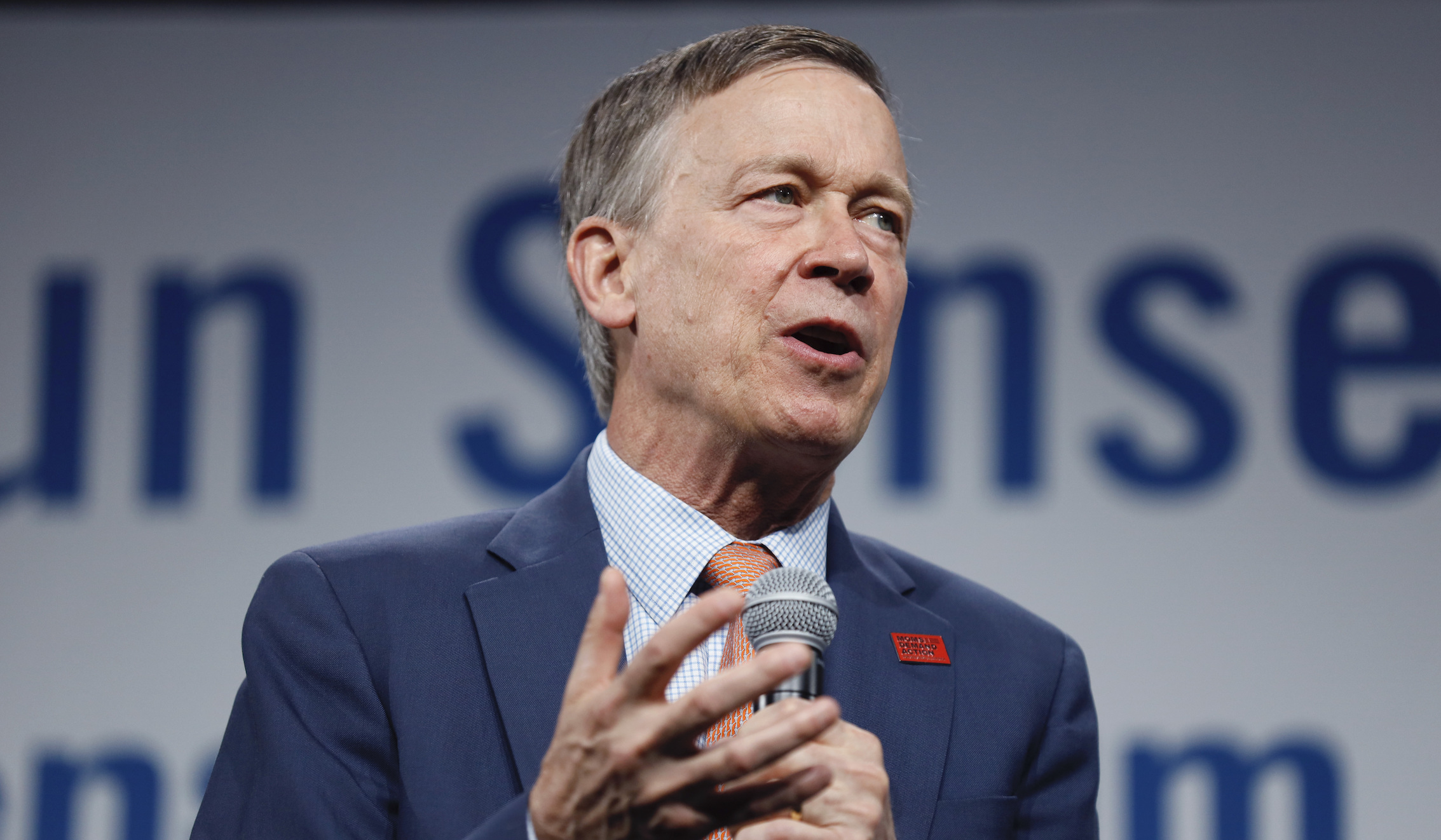 Democratic lawmakers shunning Green New Deal despite pressure from Left