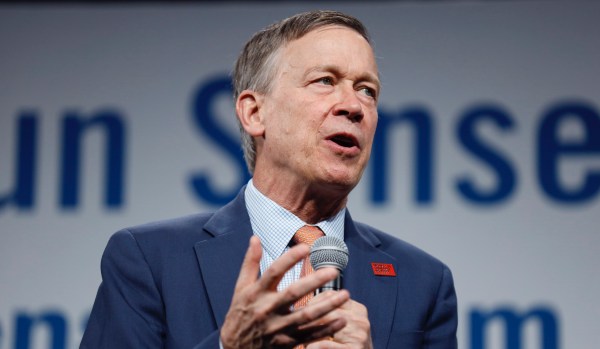 Democratic lawmakers shunning Green New Deal despite pressure from Left