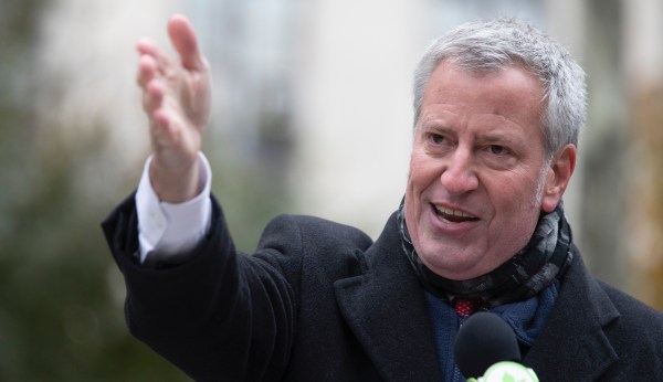 Newark mayor sues de Blasio for pawning off homeless people to his city