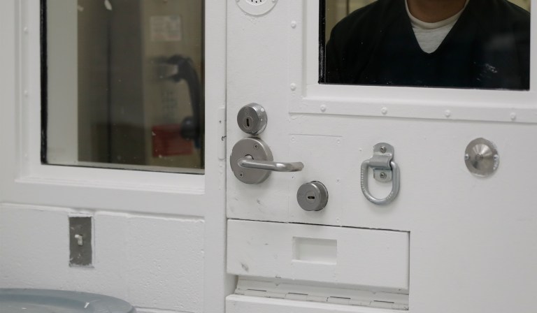 Elderly ICE detainee seeking release to avoid coronavirus dies by suicide: Lawyer