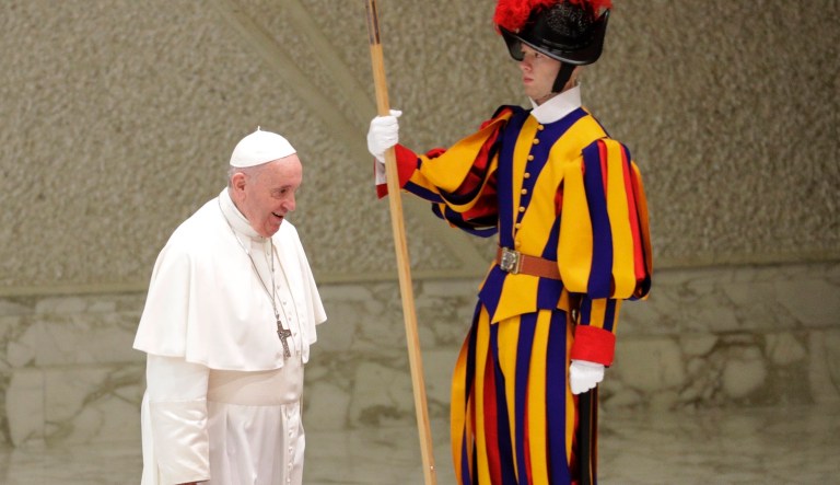 Swiss Guards resign following Vatican vaccine mandate