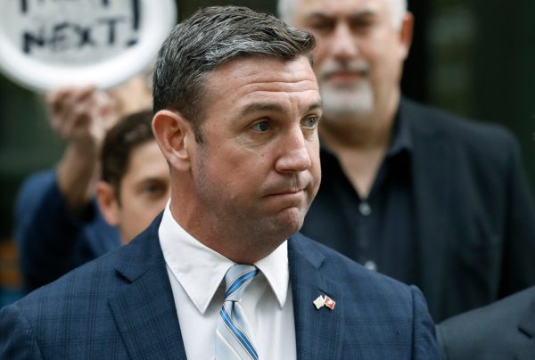 Prison-bound GOP congressman Duncan Hunter resigns from House