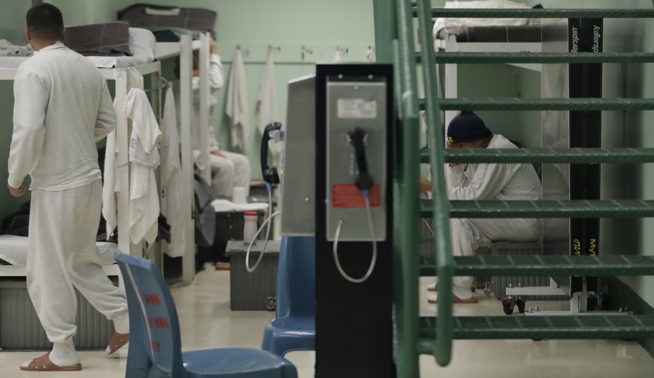 Thirty-four-year-old man in ICE custody dies from coronavirus