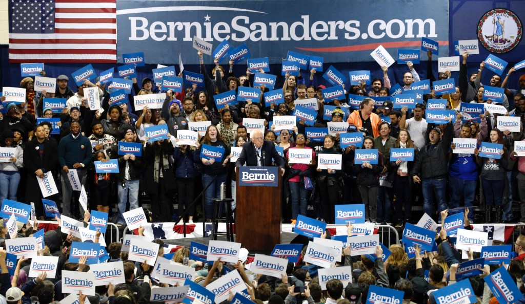 Sanders sets pace for fundraising among nonbillionaire 2020 Democrats