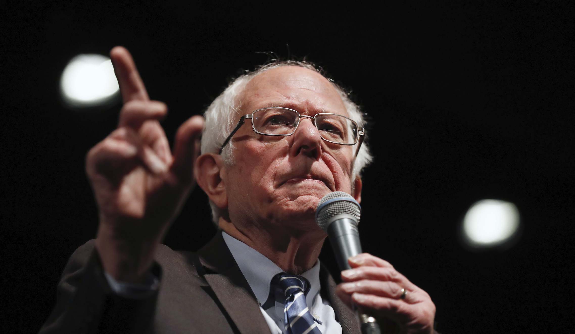 Biden agrees to allow Bernie Sanders to keep hundreds of delegates for Democratic convention