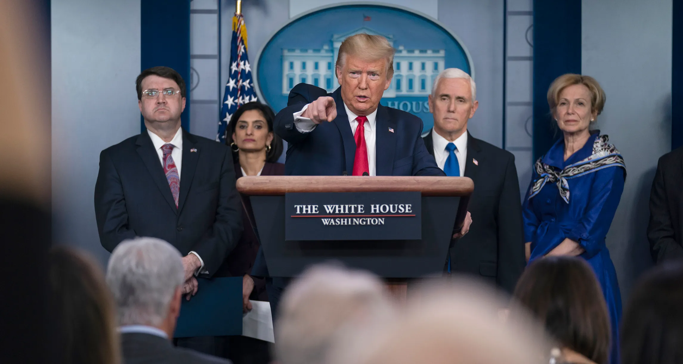 Trump administration backs giving experimental coronavirus therapies to patients