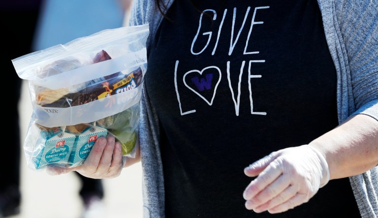 Iowa restaurant group projects pandemic could put 80,000 employees out of work