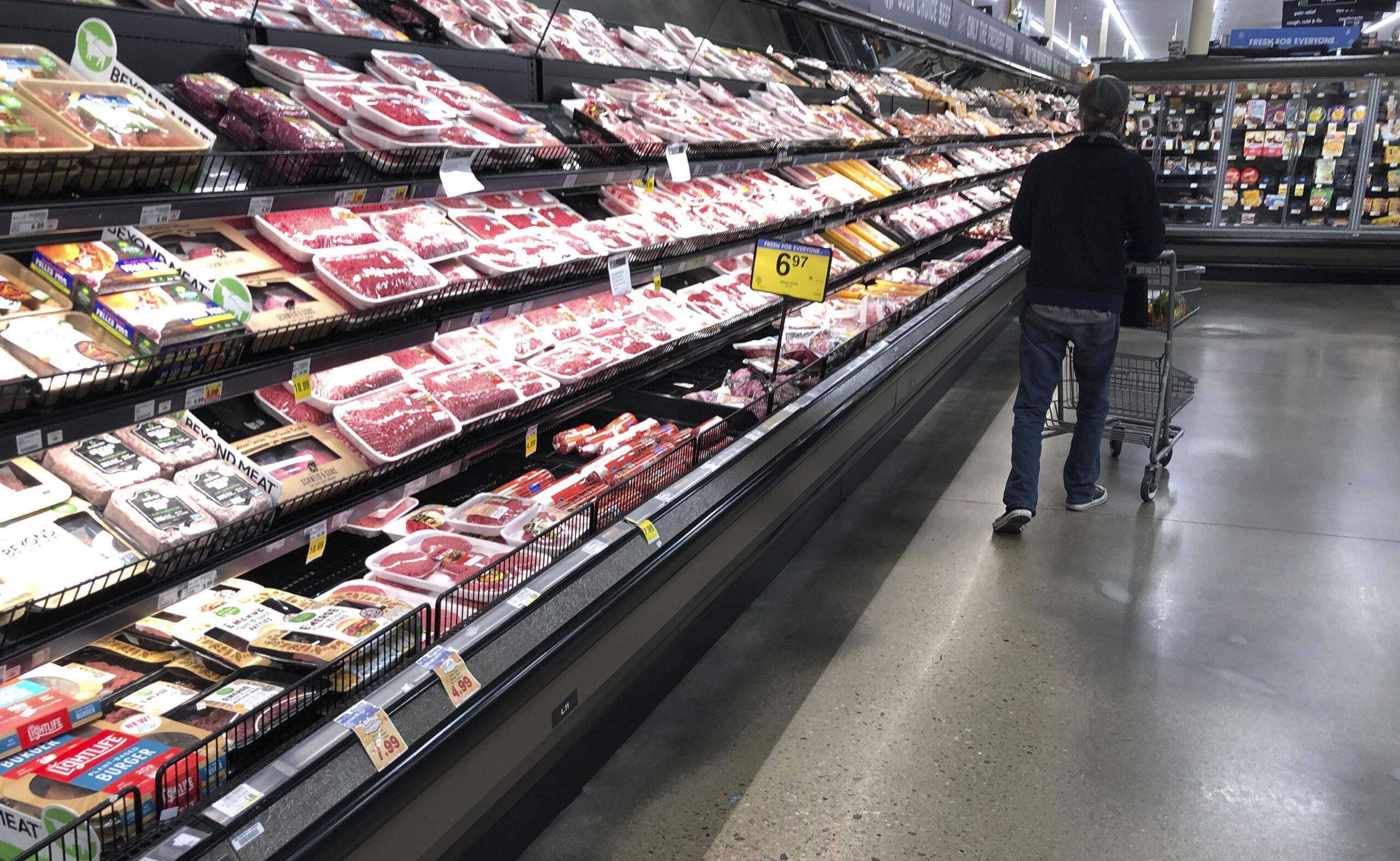 Seattle will keep enforcing hazard pay for grocery store workers