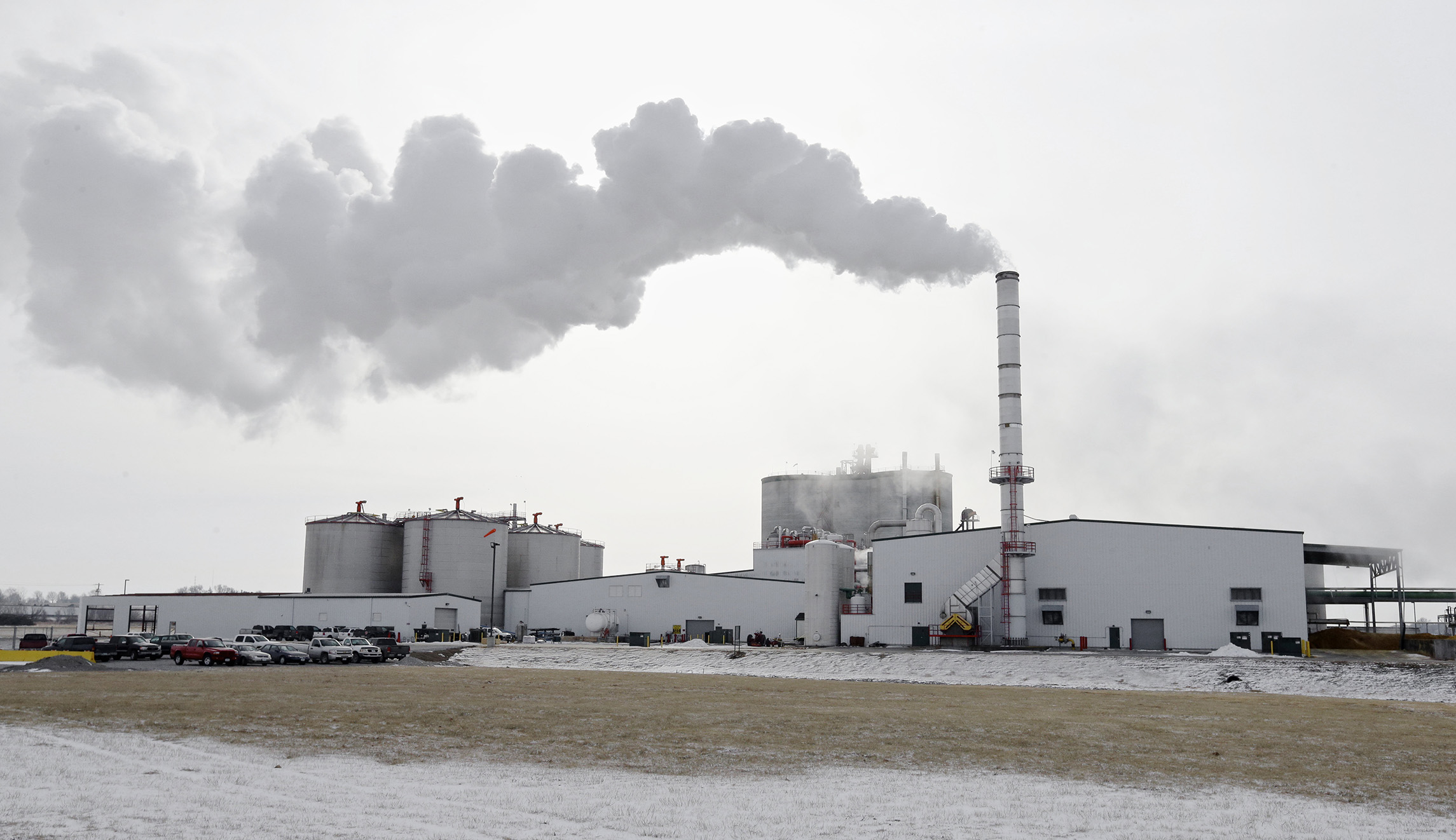 Oil and ethanol industries renew hostilities over mandate