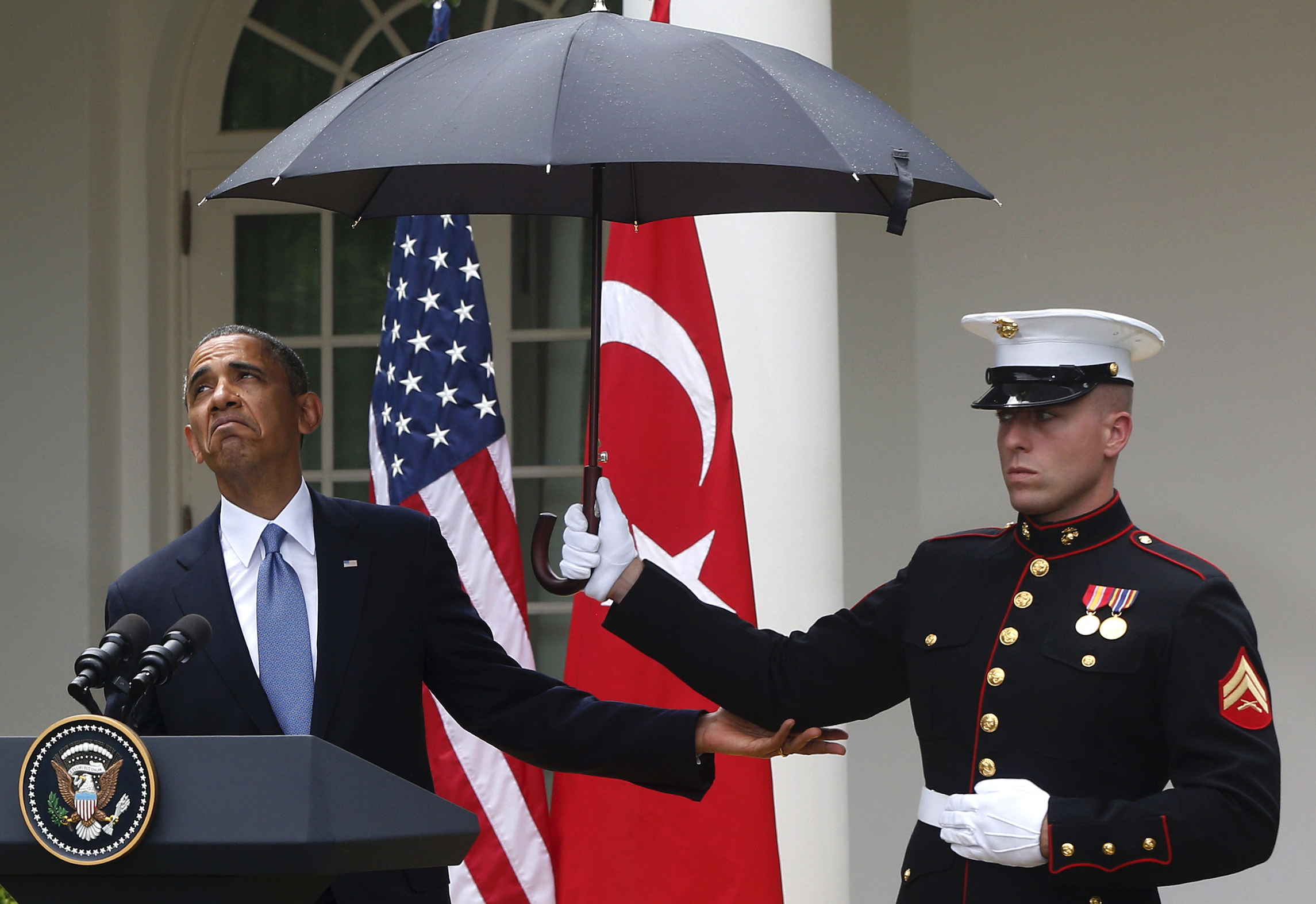 US Marines to be allowed to carry umbrellas for first time