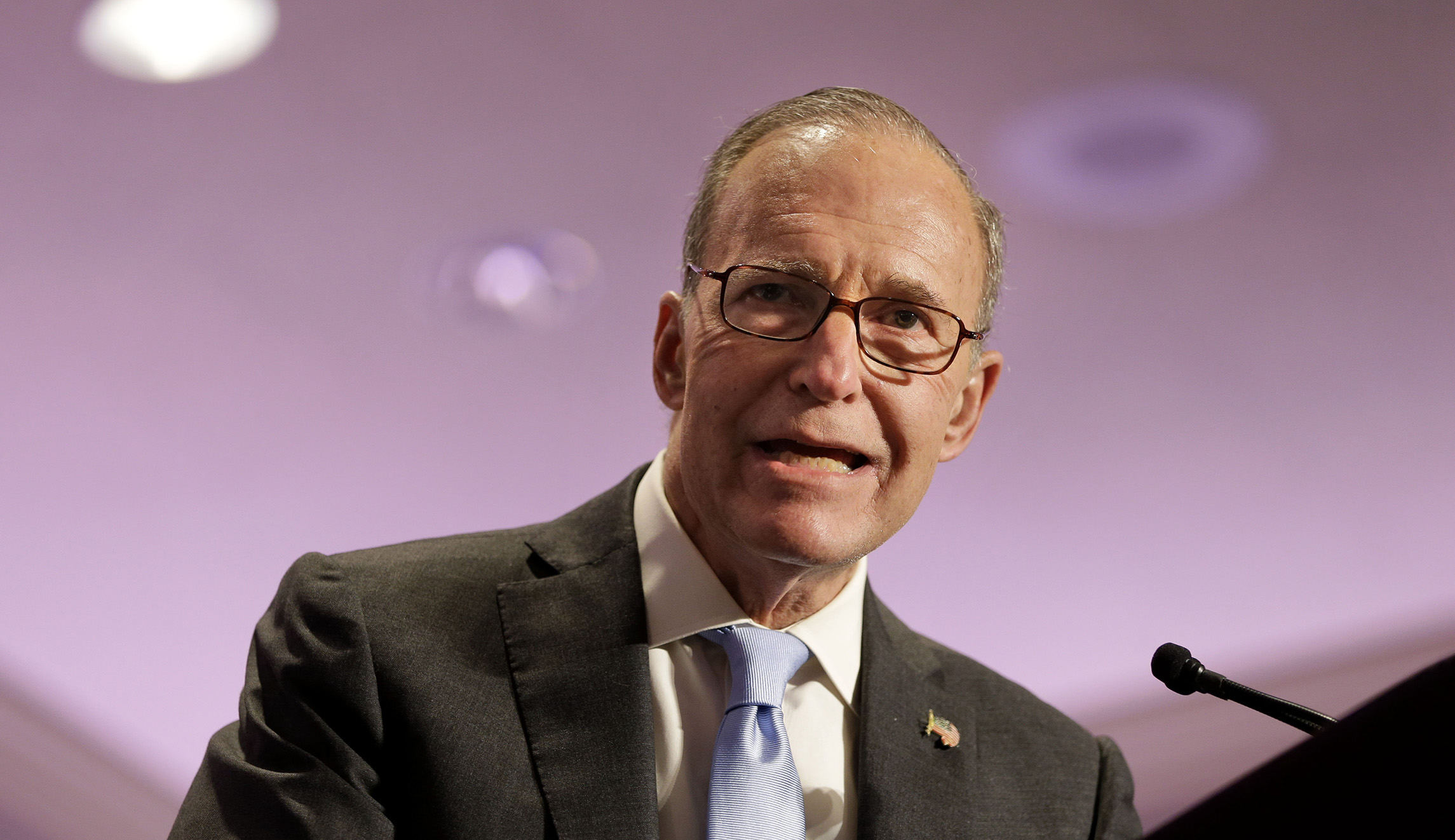 Trump names Larry Kudlow his new chief economic adviser