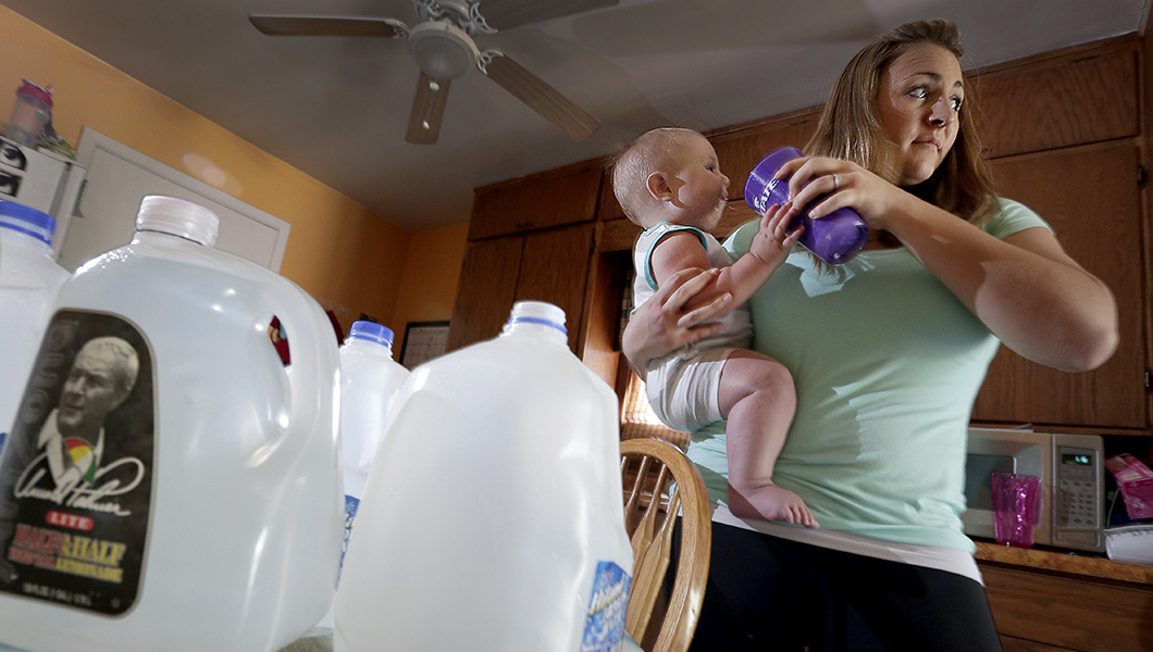 Hundreds of Kansas residents exposed to contaminated water for six years: Report