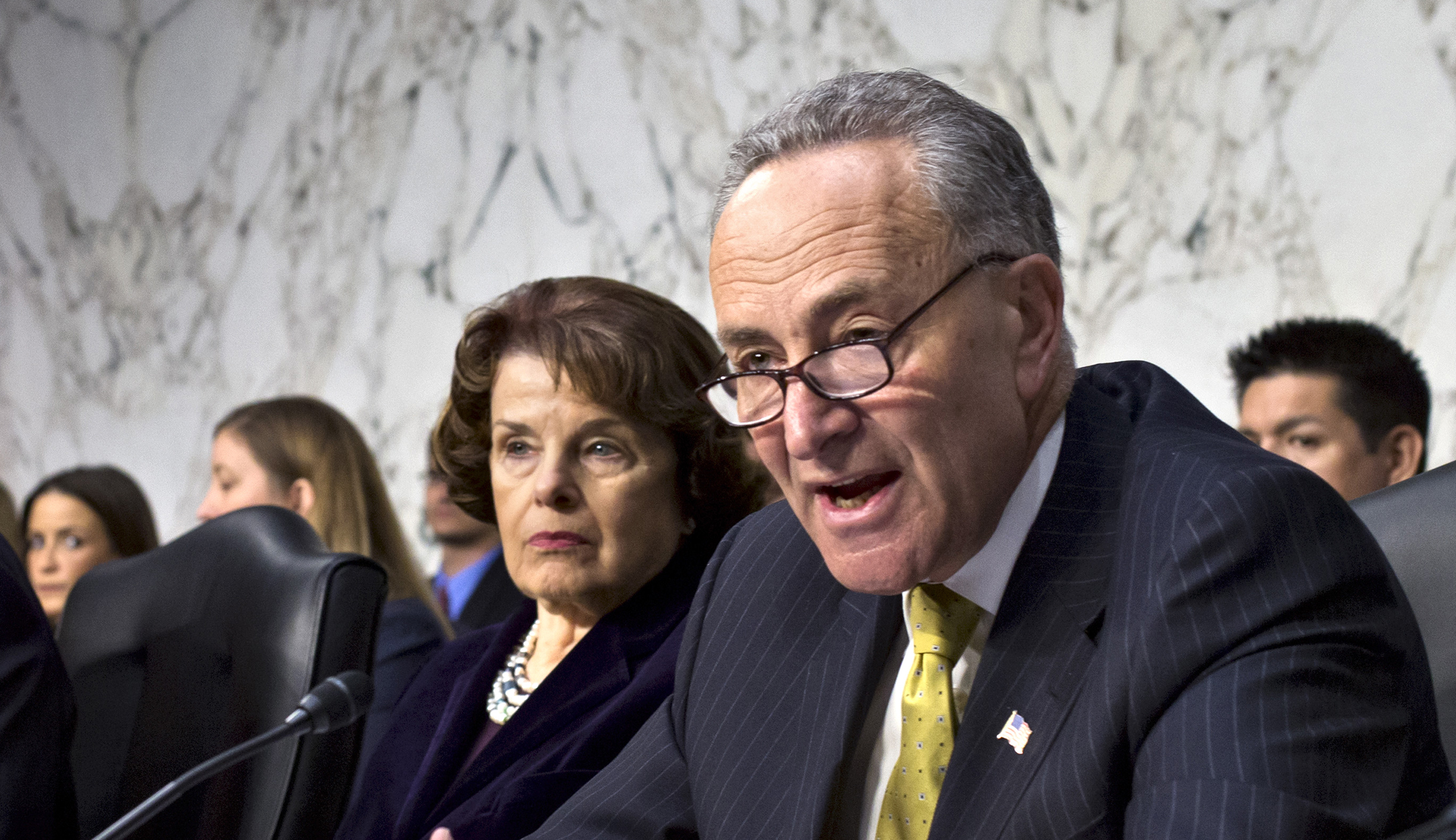 Democrats push for more witnesses at hearing on Kavanaugh accusations