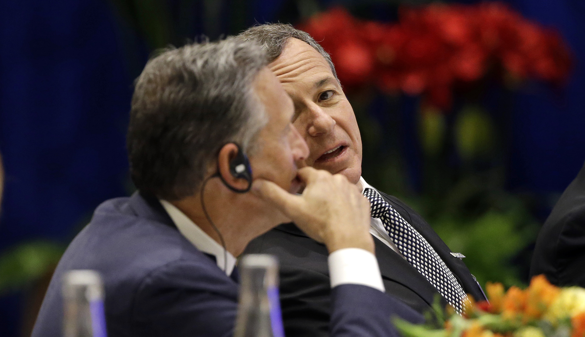 Maybe CEOs will run as political centrists — and win