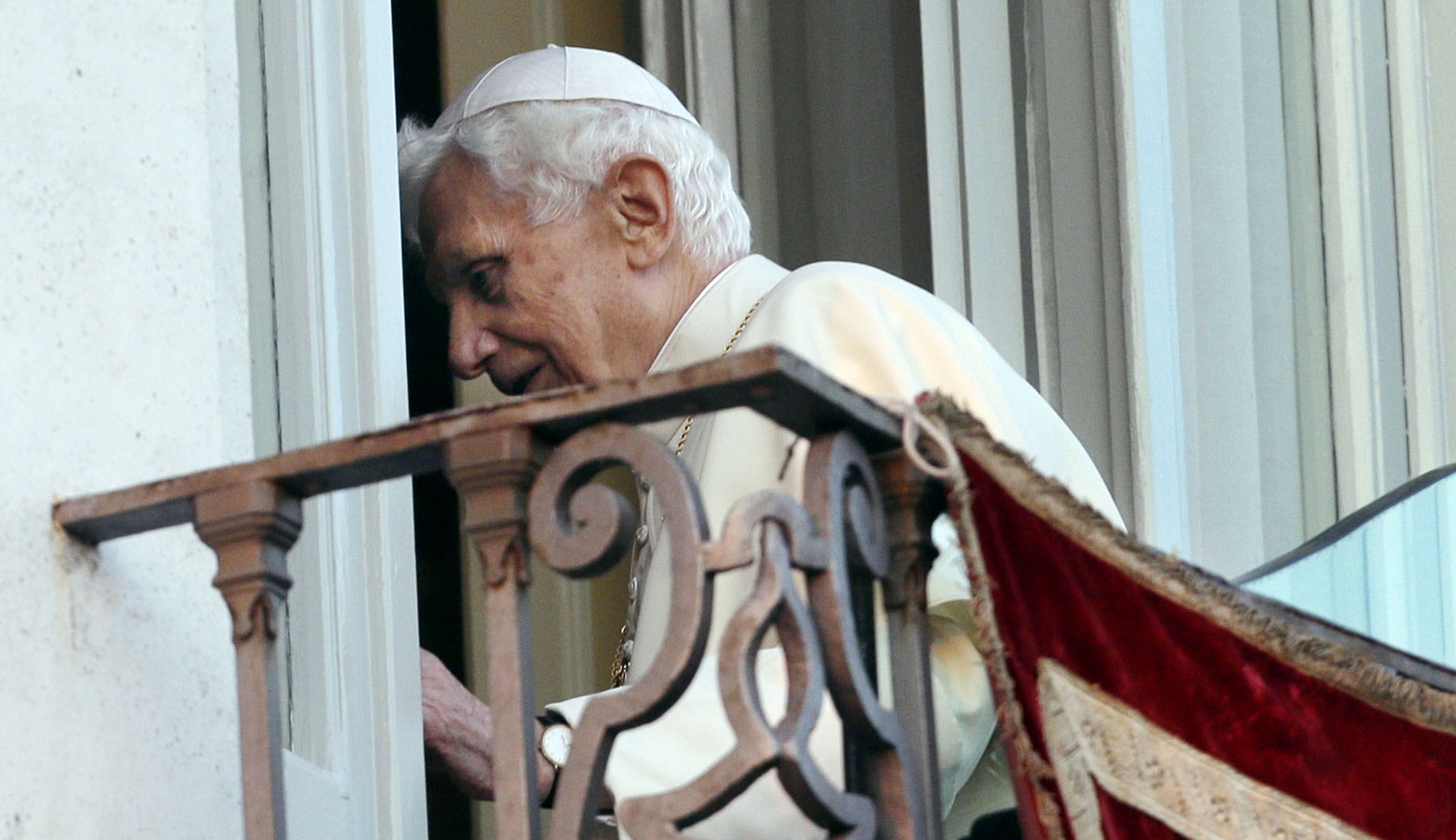 Benedict XVI claimed gay ‘clubs’ are rampant in US seminaries in posthumous book