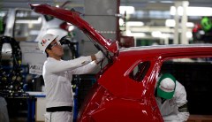 Unions criticize USMCA wages provision, potentially endangering the deal