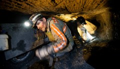 Coal prices are soaring, but US industry too battered to capitalize