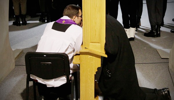 Bishop says priests would rather go to jail if state requires violation of confessional seal
