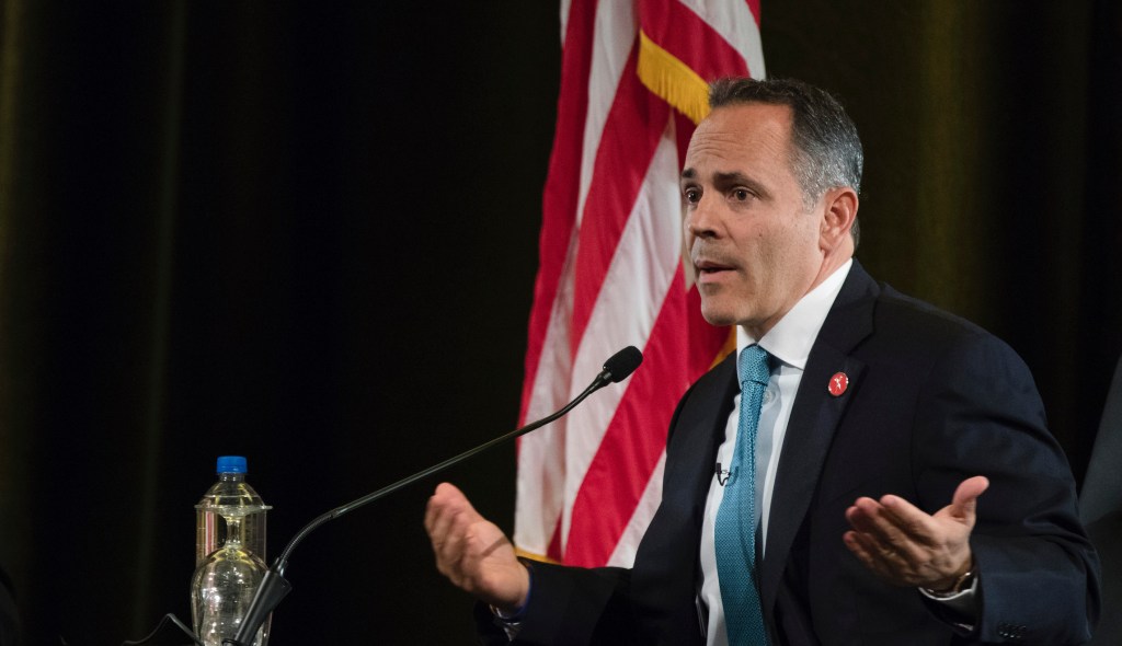 Tight Kentucky governor race could spell trouble for McConnell