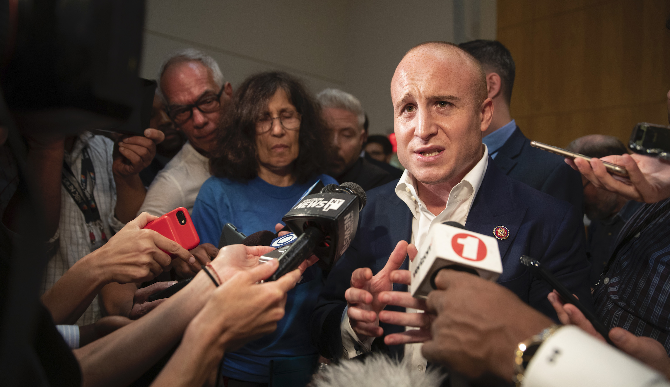 New York Democrat flips to support Pelosi as House impeachment holdouts dwindle