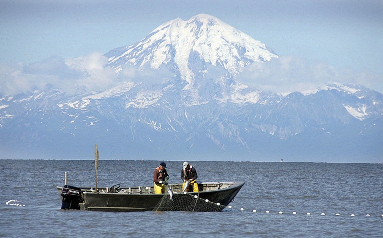 Environmentalists sue to thwart oil and gas lease auction in Alaska