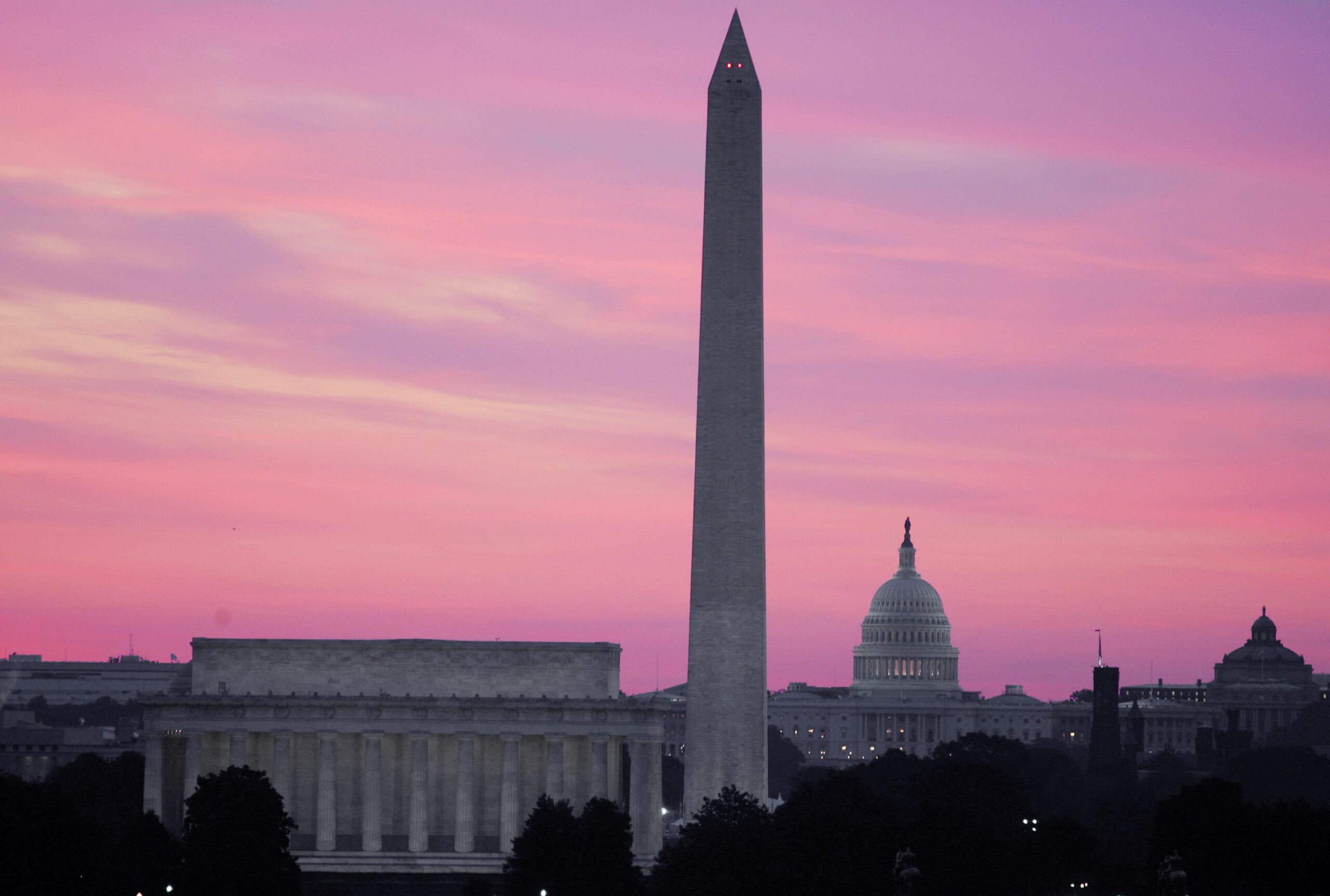 ‘Sonic boom’ heard in Washington area caused by authorized Defense Department flight, officials say