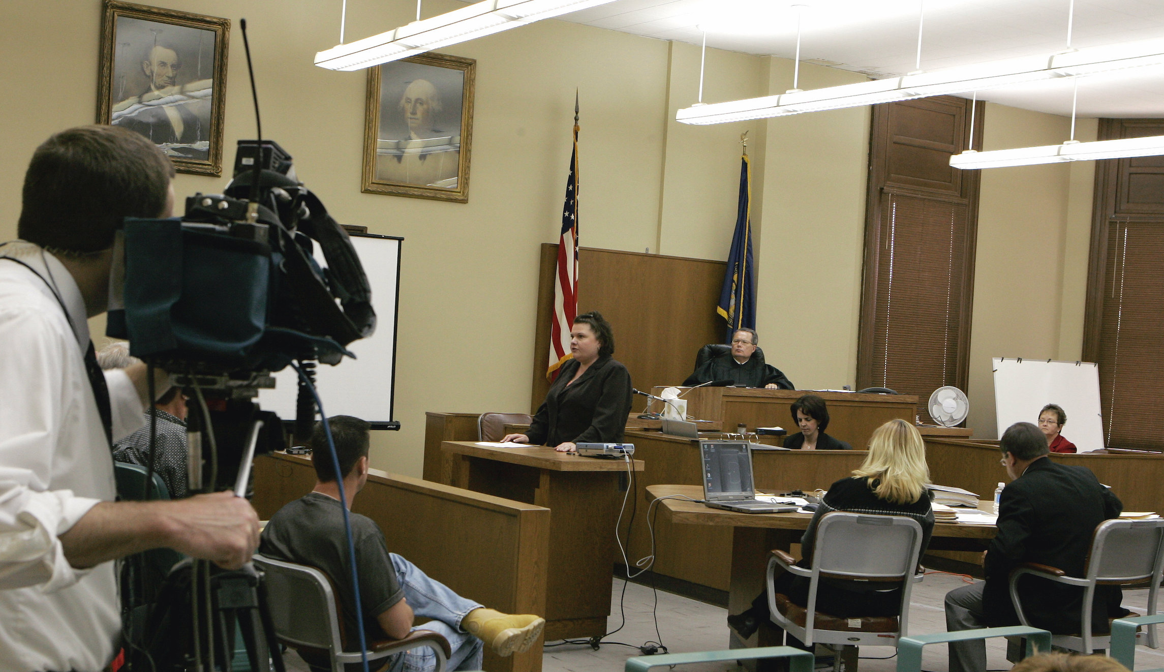 Texas juror walks off-screen to take personal call during first virtual jury trial