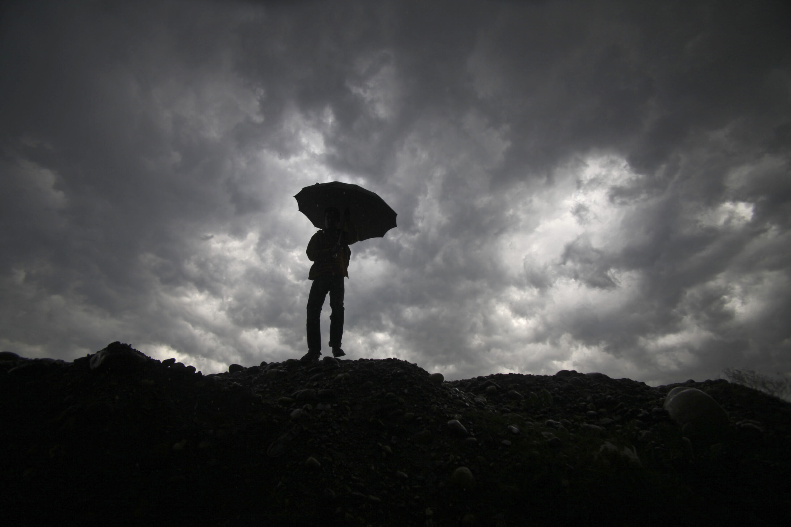 Democratic lawmakers sour on geoengineering climate hinted at by White House