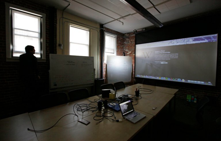 Russian Wikipedia editor reportedly arrested in Belarus