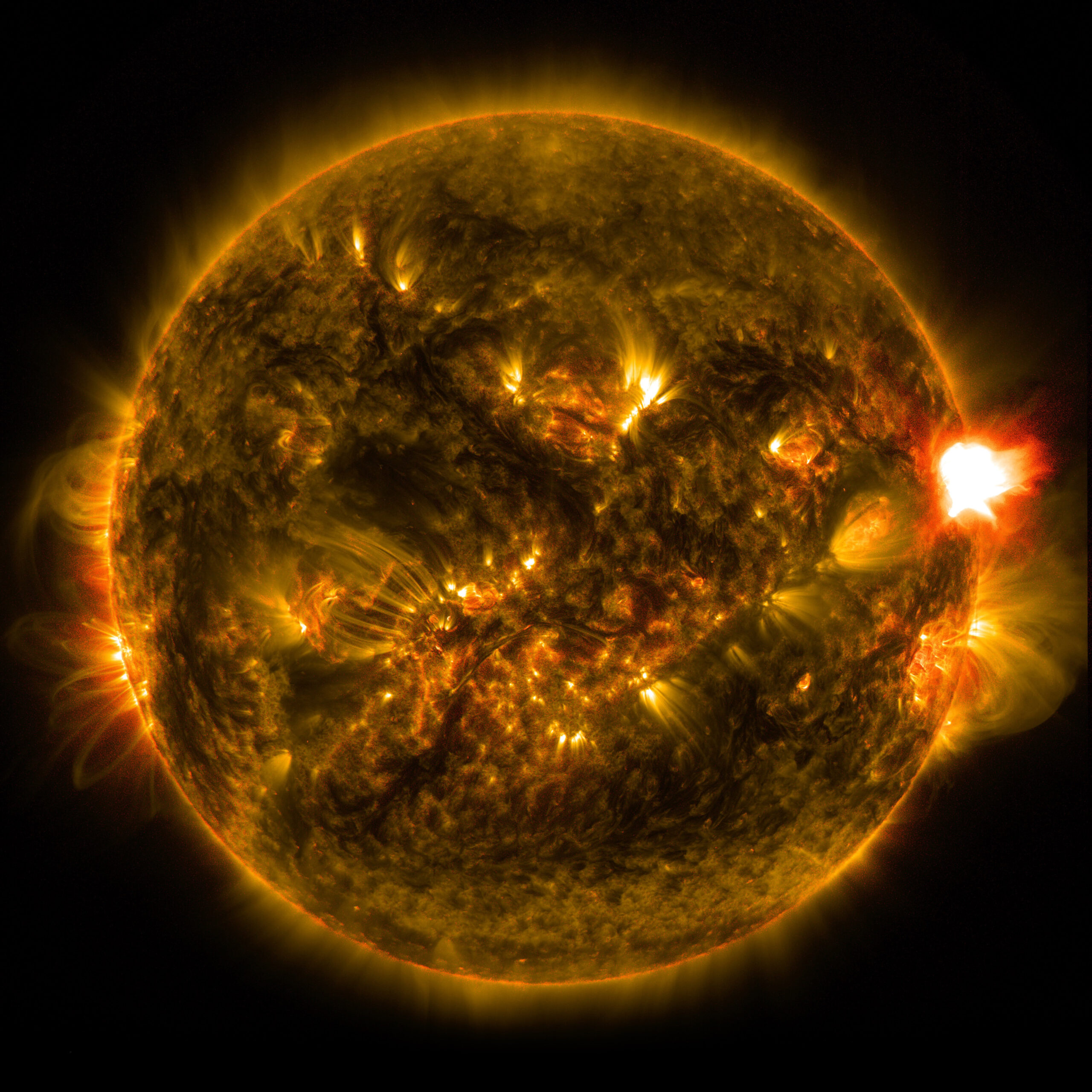 Stealthy solar storm strikes Earth and baffles some scientists