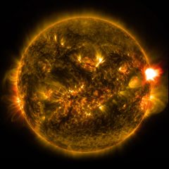 Stealthy solar storm strikes Earth and baffles some scientists