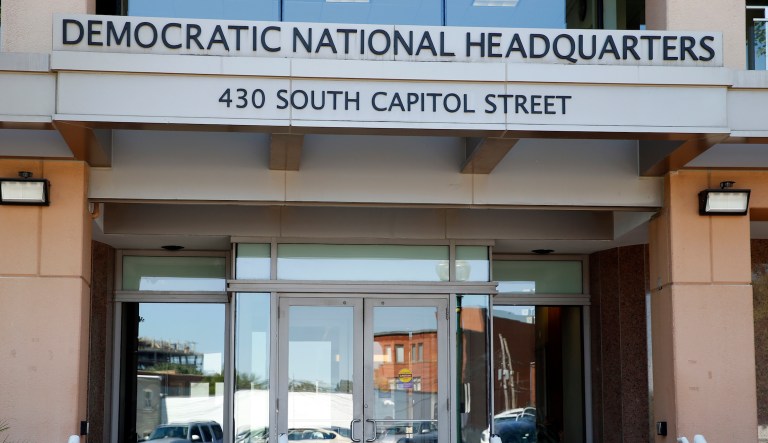 Pipe bombs found outside DNC and RNC contained timing devices: Report