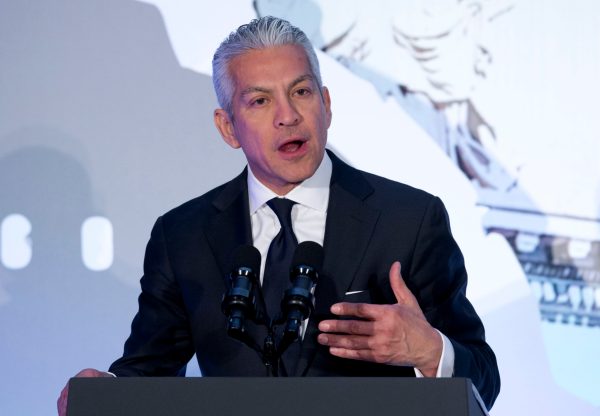 Hispanic leader warns of ‘Hispandering’ and urges focus on the economy