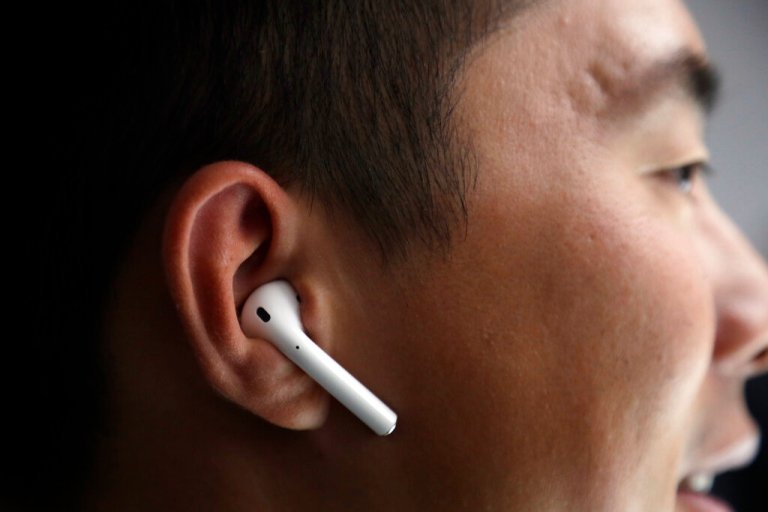 Apple AirPods may work as hearing aids, study shows