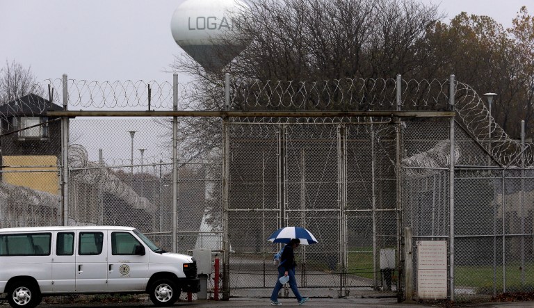 Audit of Illinois Department of Corrections reveals misuse of overtime, employee sick leave