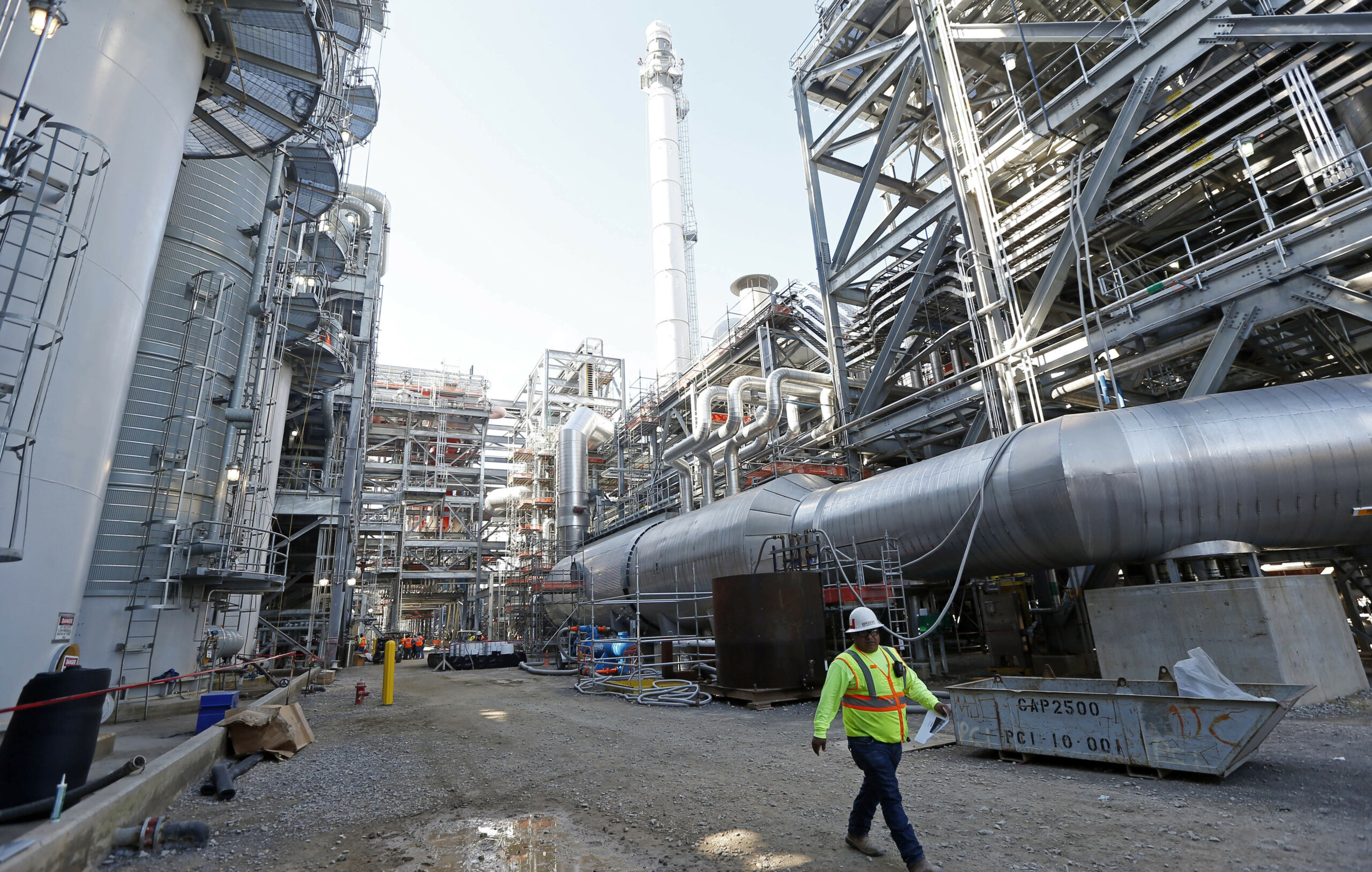 Manchin-Schumer law reignites green-on-green fight over carbon capture