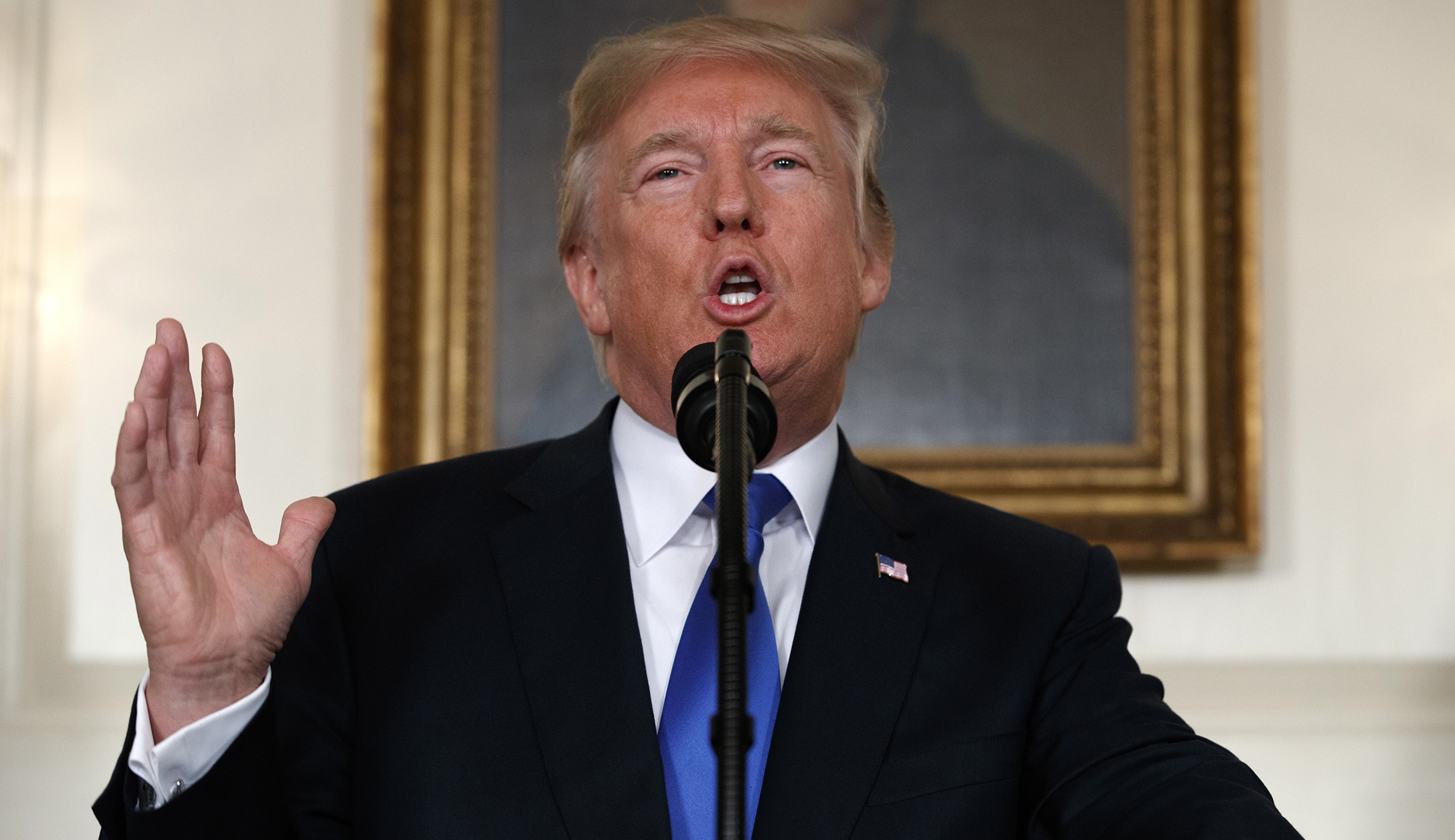 Conservatives to Trump: Veto the omnibus