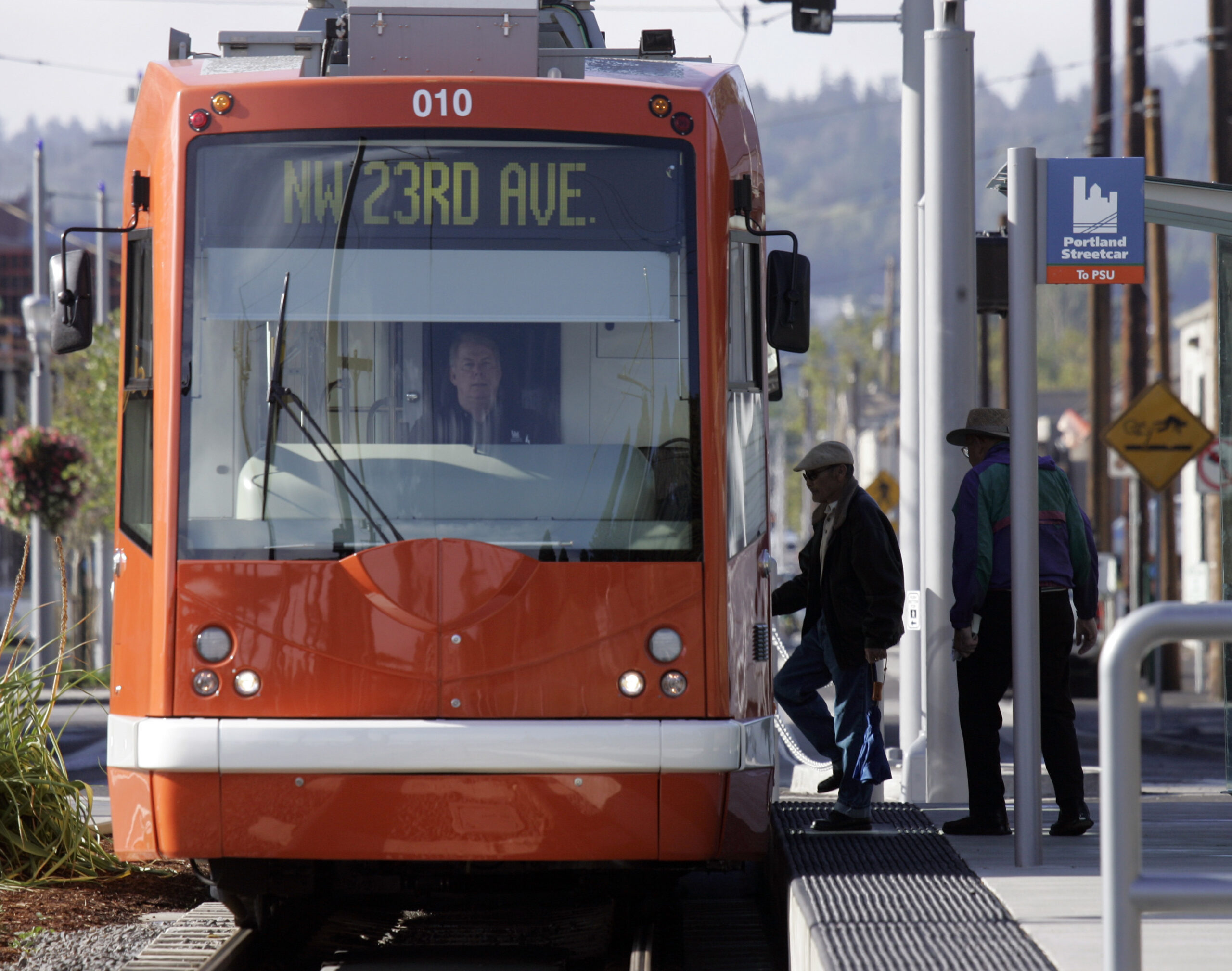 Portland Streetcar service reopens after closing due to record heat wave