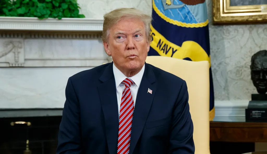White House: Trump thinks he can fire Robert Mueller