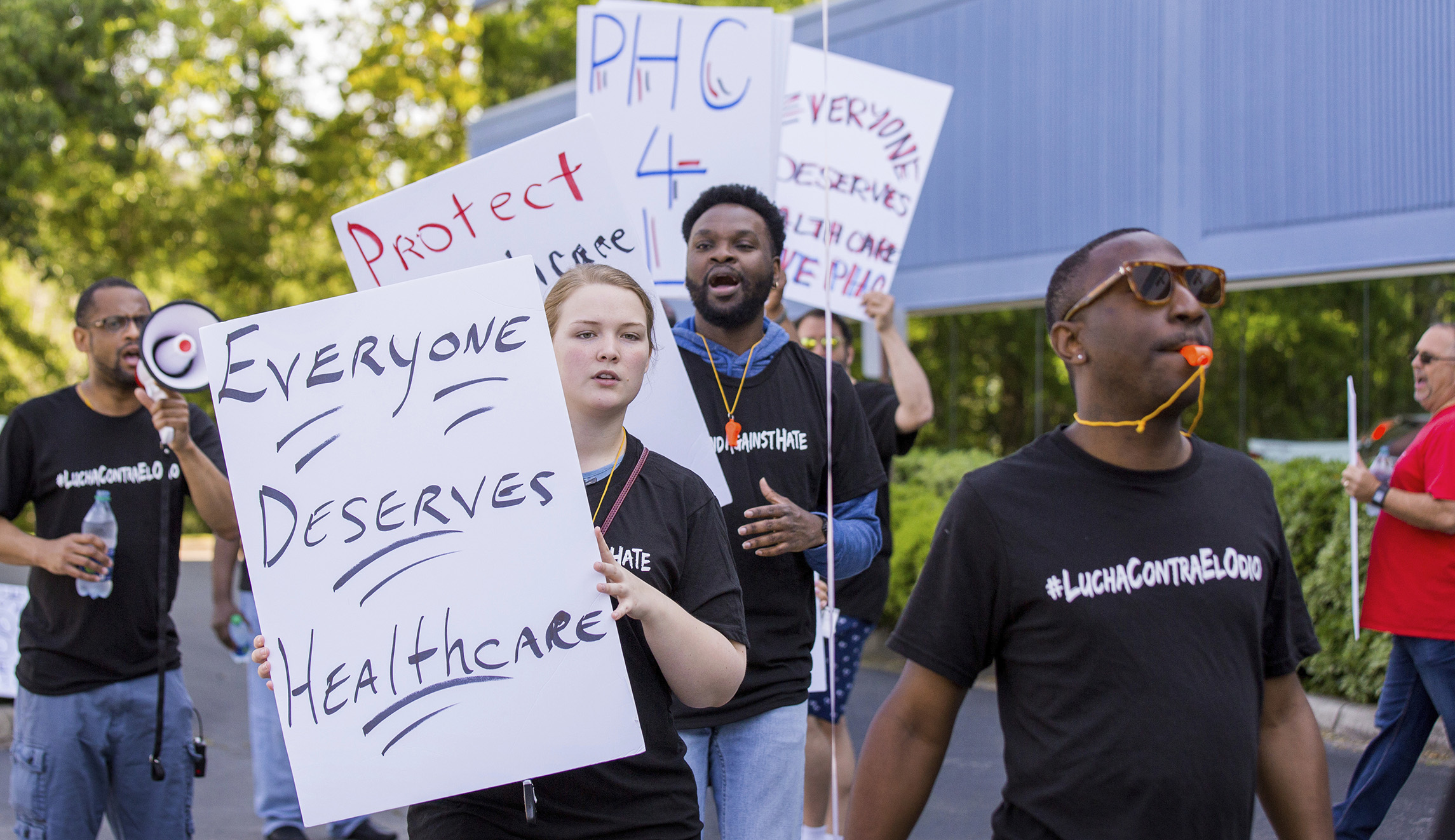 Advocacy groups ask for halt on work requirement approvals for Medicaid