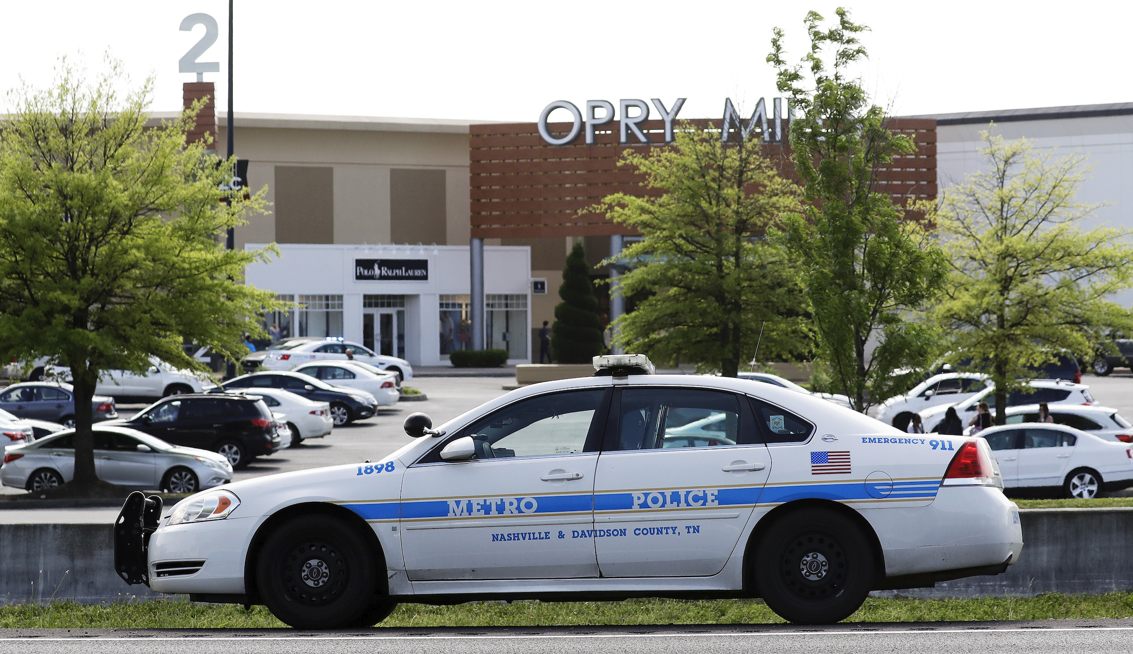 Nashville officer who shot black man was reprimanded for not using gun in prior incident