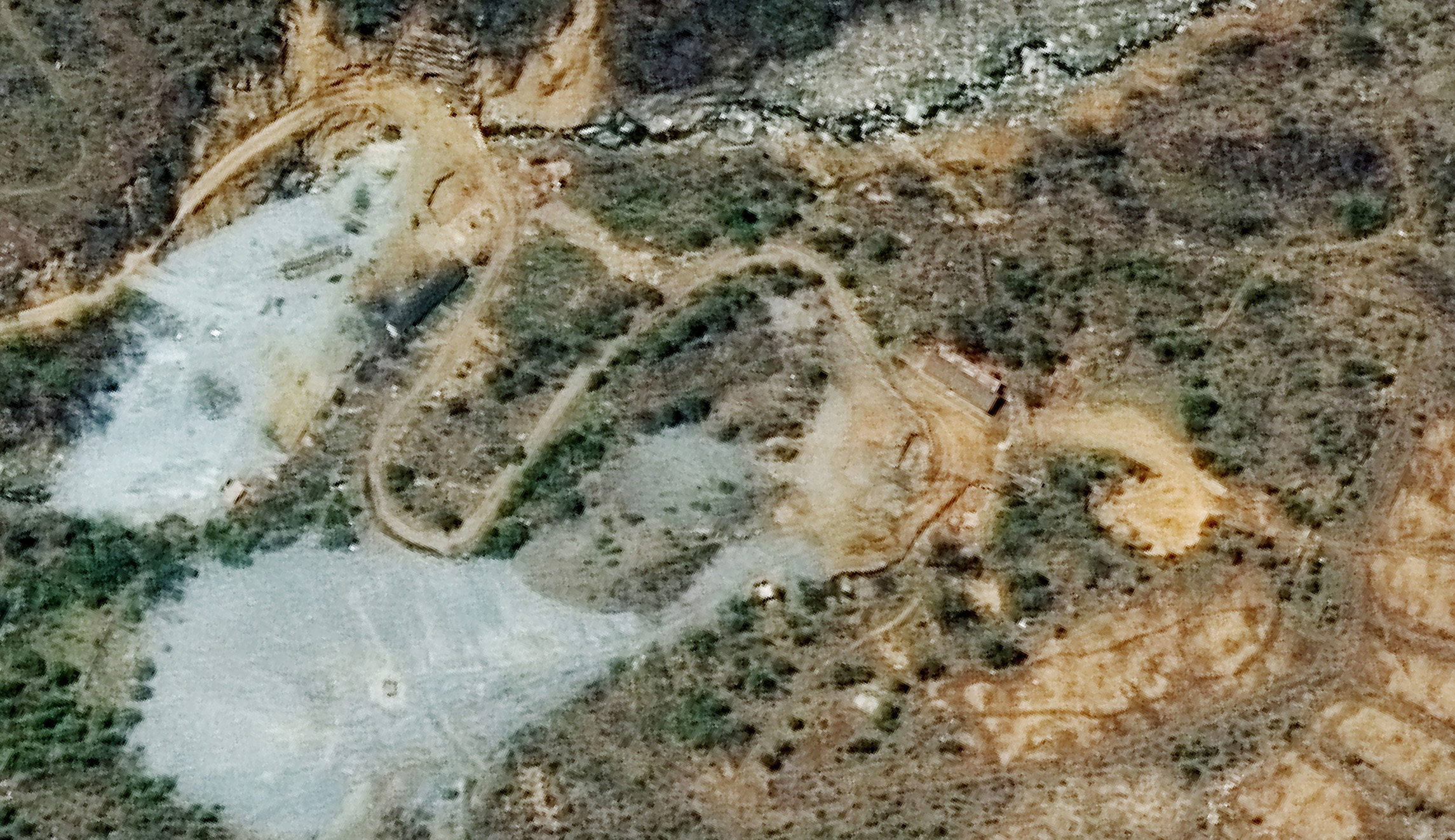 North Korea destroys tunnels used for nuclear testing