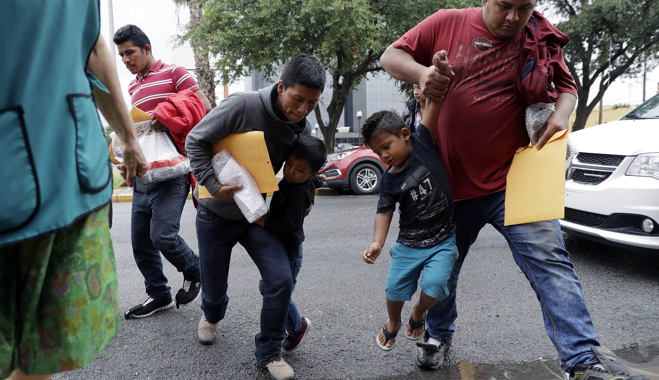 Federal judge orders immigration officials to stop family separations, reunify families