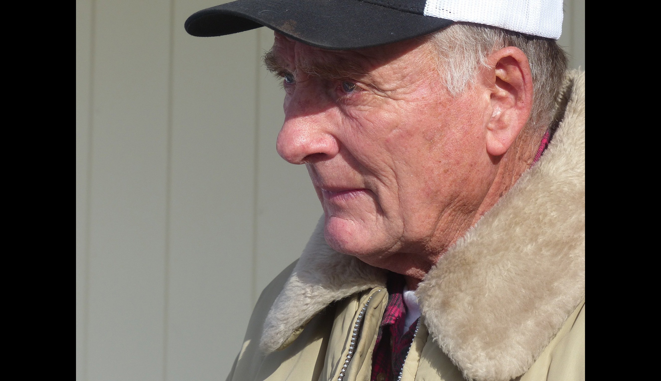 Trump pardons Dwight and Steven Hammond, ranchers whose case inspired armed standoff